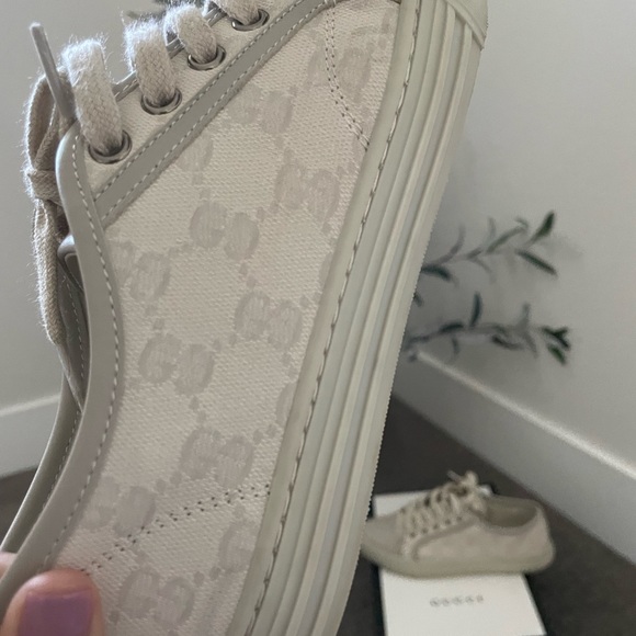 Authentic Gucci Women GG Low 'Cotton Washed Bianco sneakers - Picture 12 of 16